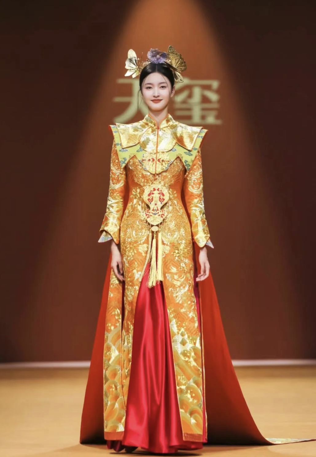邀請函 | 天璽中國禮服亮相2024上海國際婚紗禮服、彩妝造型及時尚配飾展